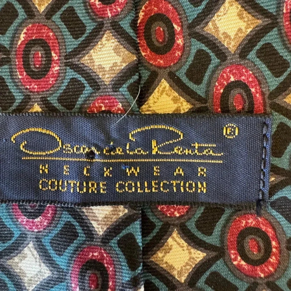 Oscar de la Renta 100% silk Abstract Tie 55.5" long couture vintage collection - Picture 2 of 9